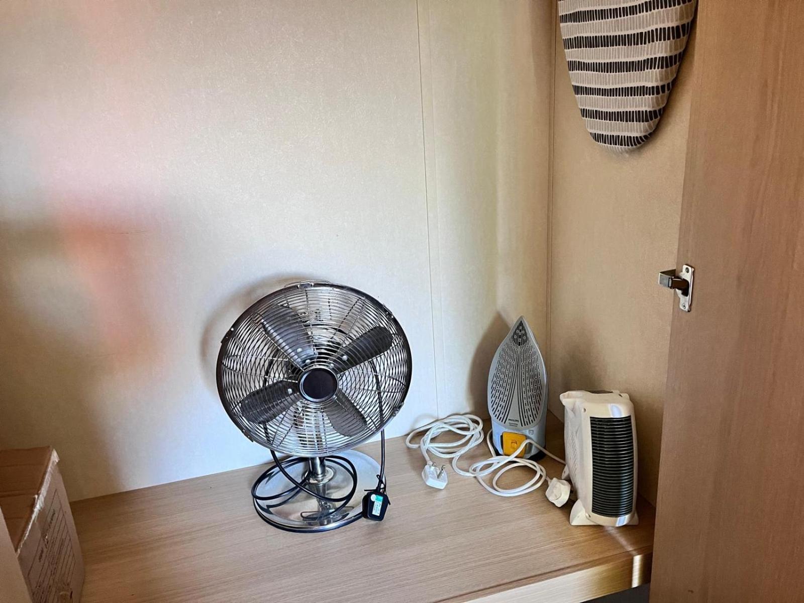 Van Number 123 Beautiful Caravan Sleeps 4 Aberystwyth Buitenkant foto